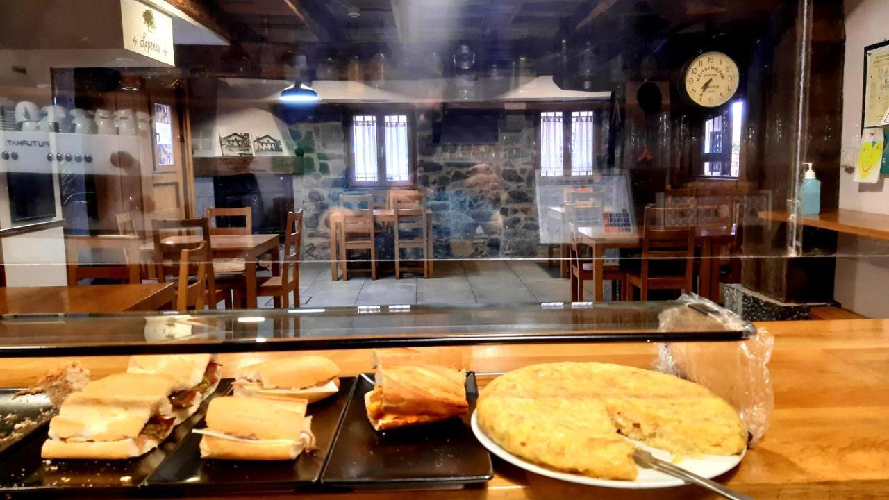 Hostal-Cicloturismo Lopenea 라이차 외부 사진
