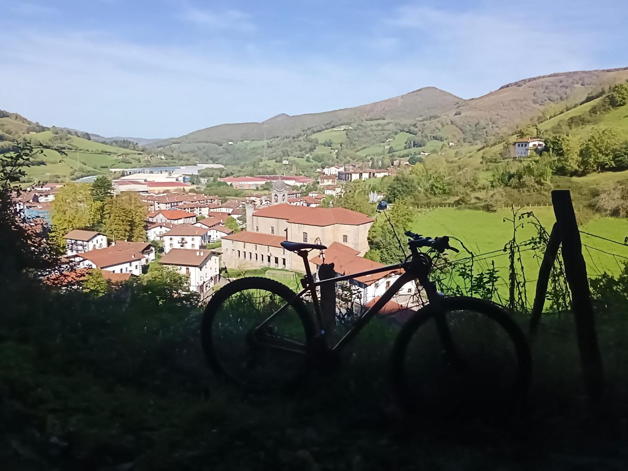 Hostal-Cicloturismo Lopenea 라이차 외부 사진